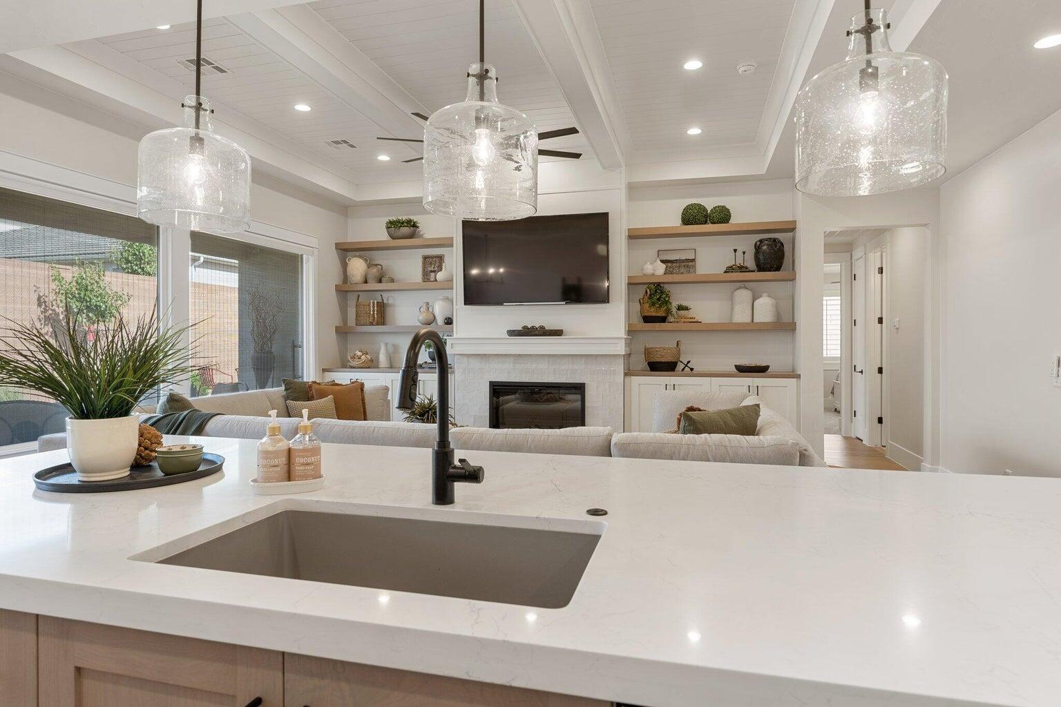 RED MESA AT SUNRISE VALLEY - Residential