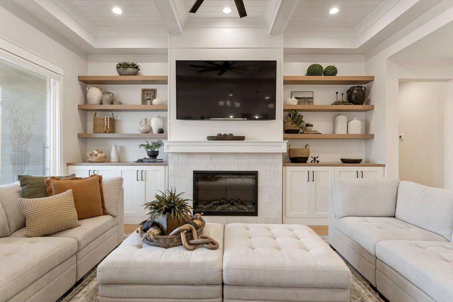 RED MESA AT SUNRISE VALLEY - Residential