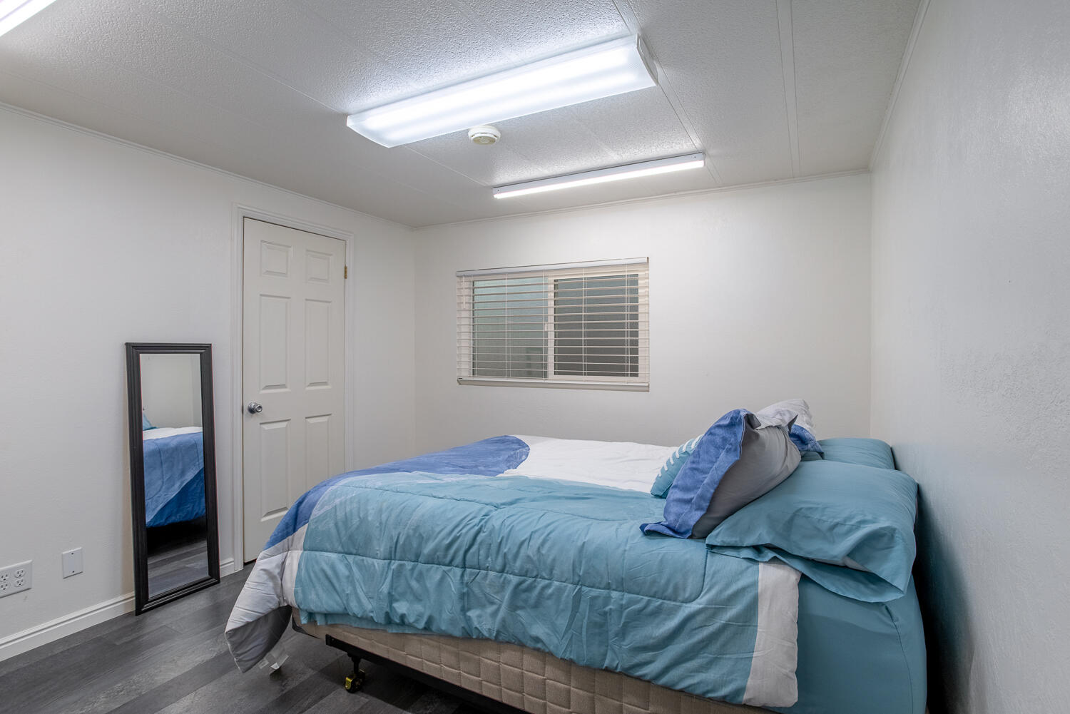 DIXIE MOBILE ESTATES - Residential