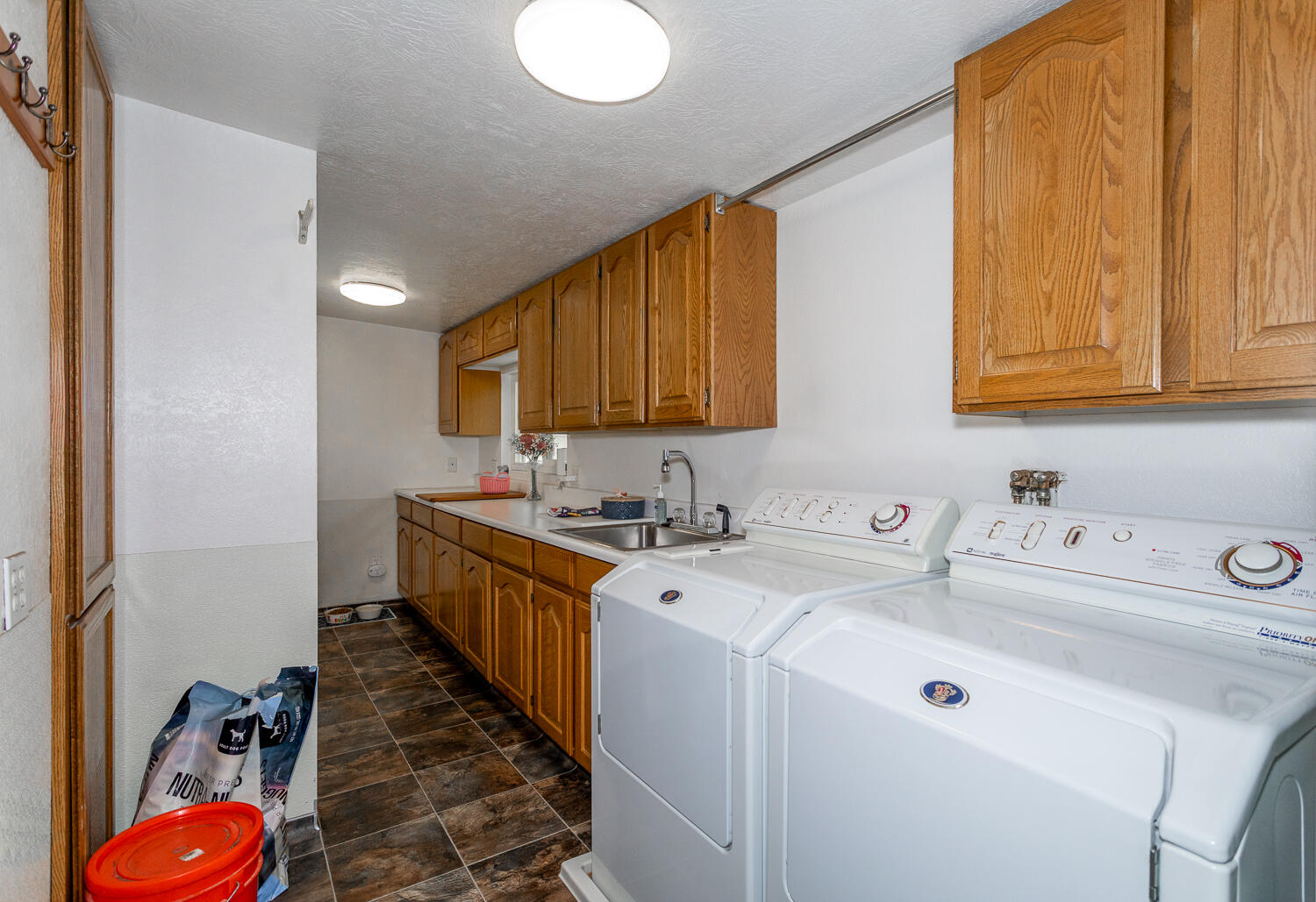 DIXIE MOBILE ESTATES - Residential