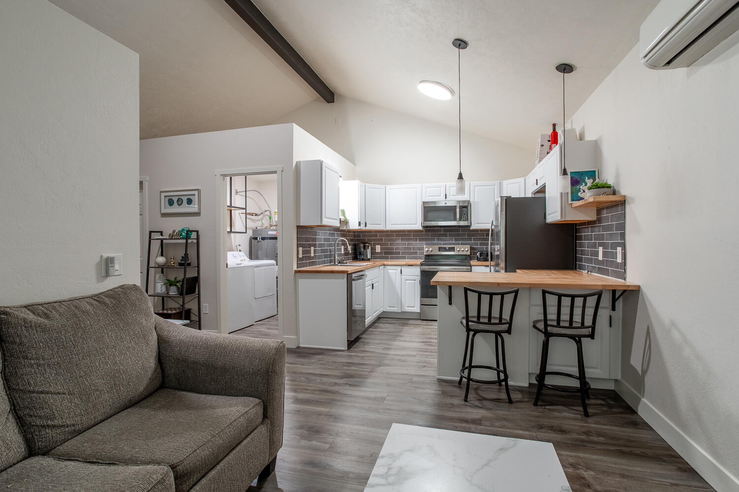 DIXIE MOBILE ESTATES - Residential