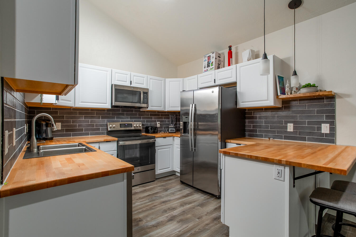 DIXIE MOBILE ESTATES - Residential