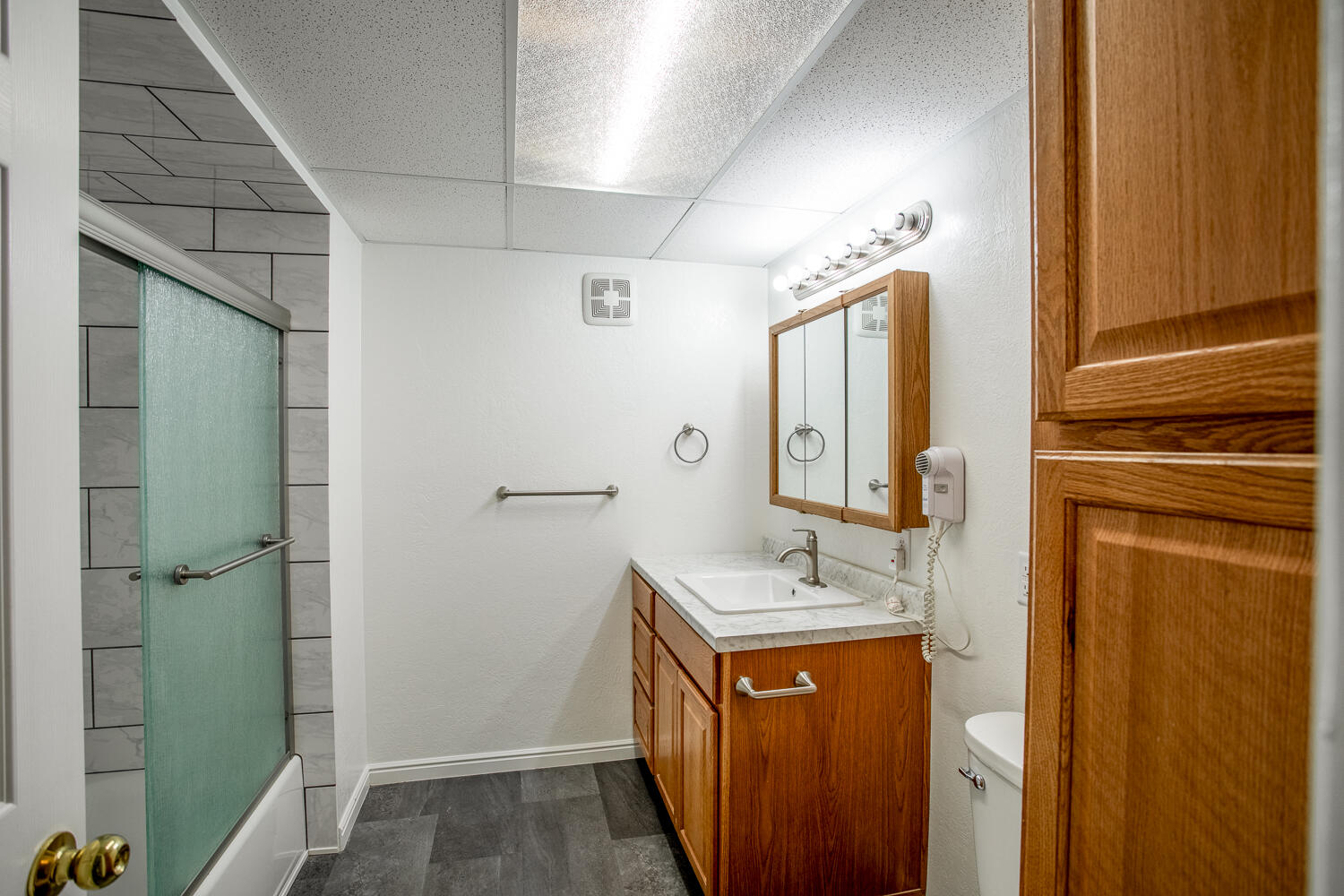 DIXIE MOBILE ESTATES - Residential