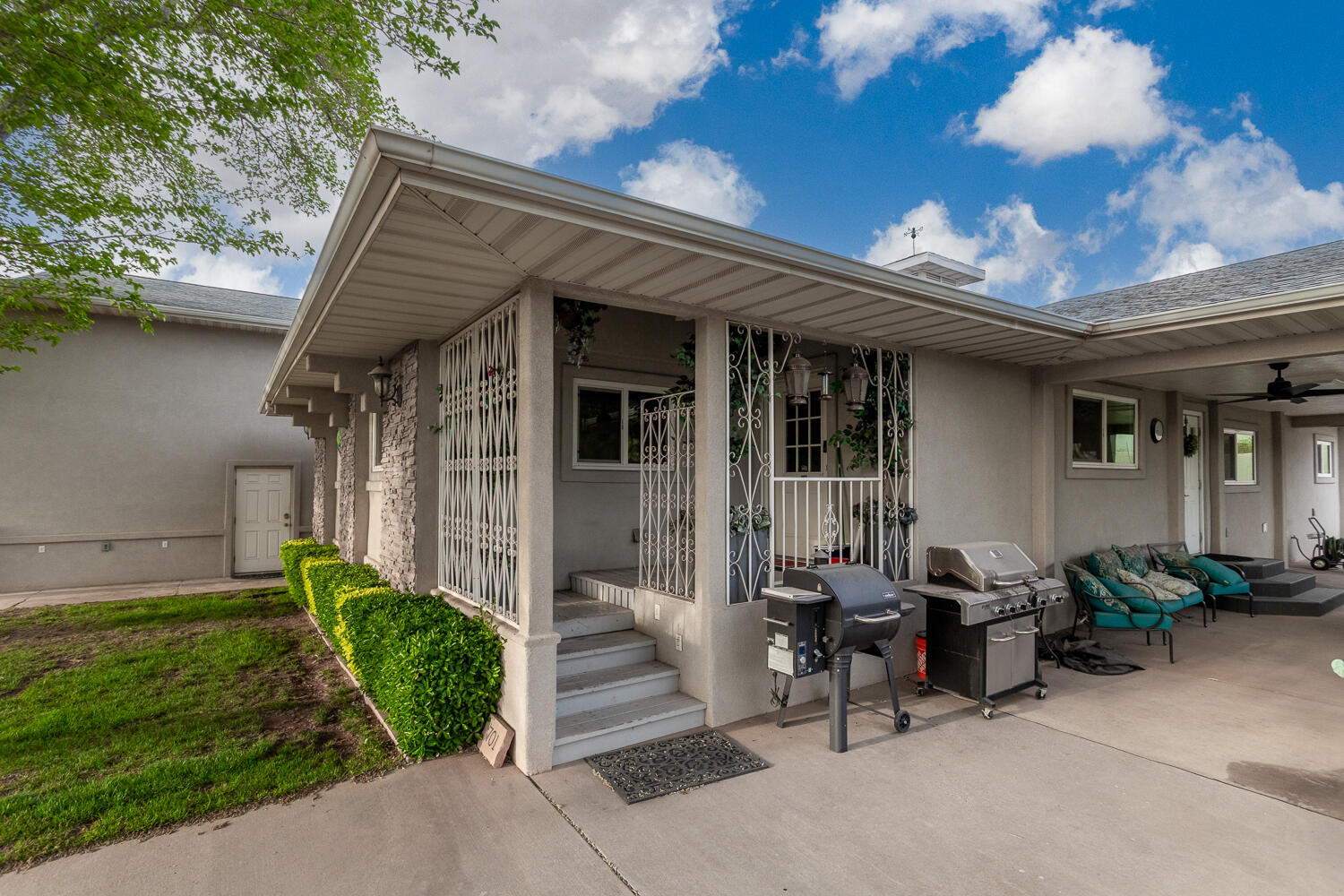 DIXIE MOBILE ESTATES - Residential