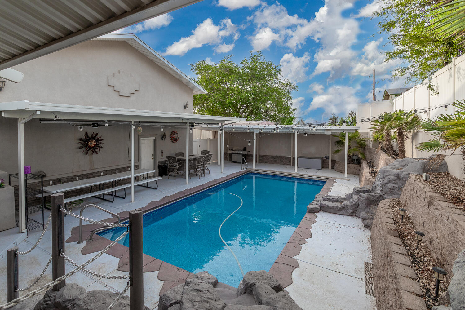 DIXIE MOBILE ESTATES - Residential