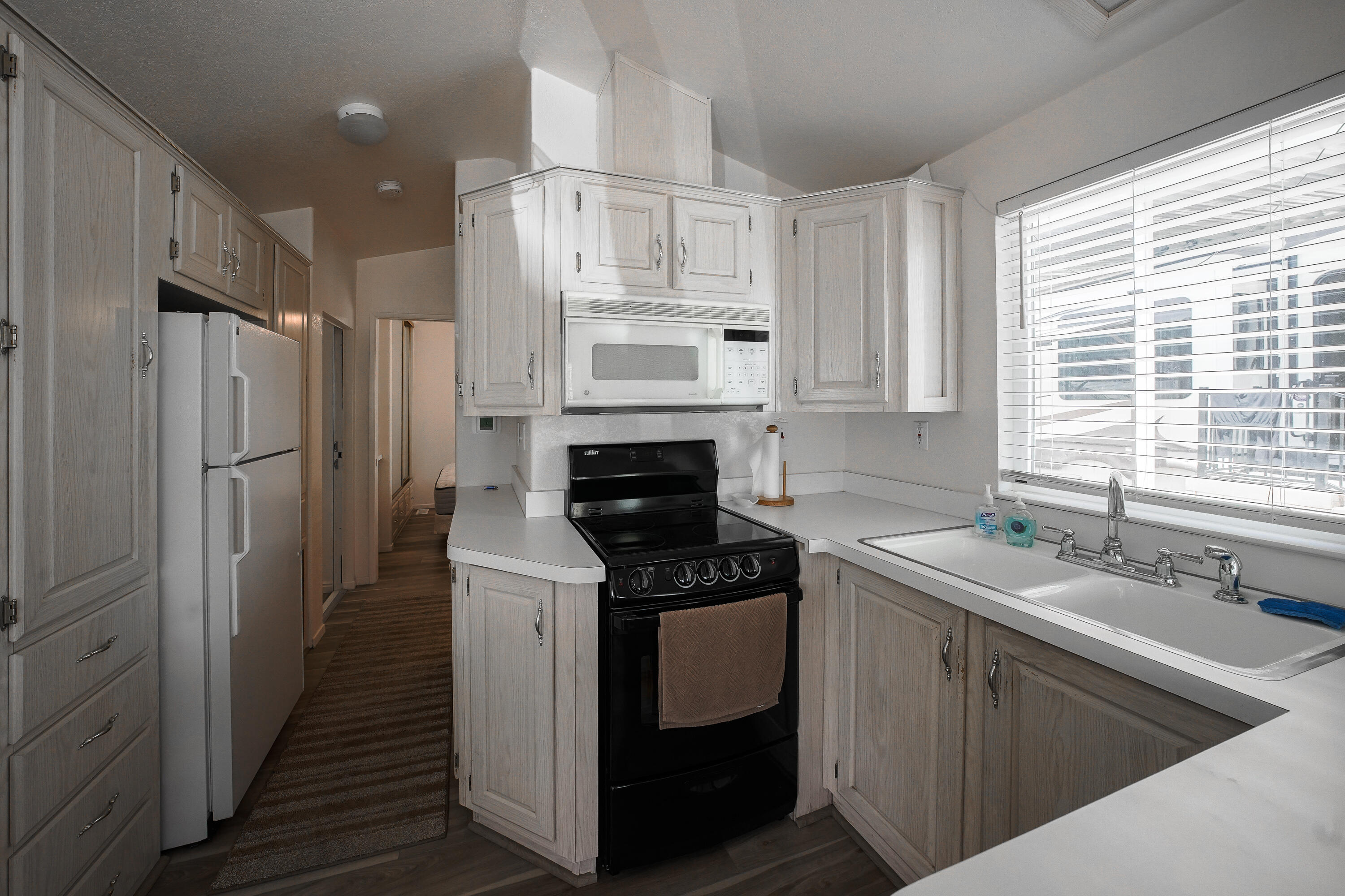 CHEROKEE SPRINGS RV PARK - Residential