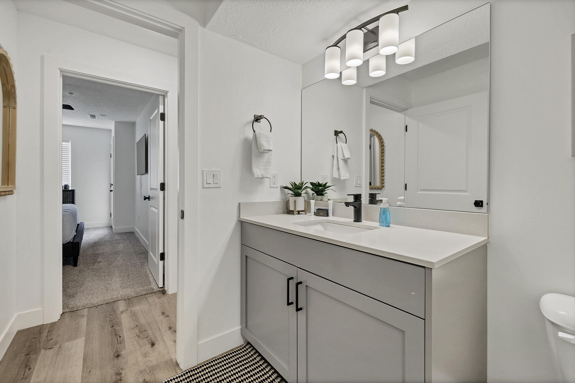 DESERT COLOR RESORT - Residential