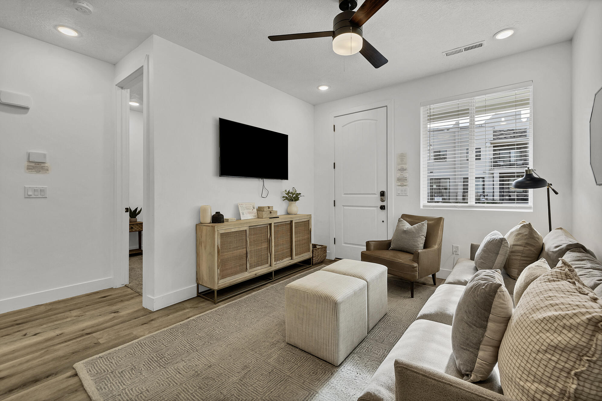 DESERT COLOR RESORT - Residential