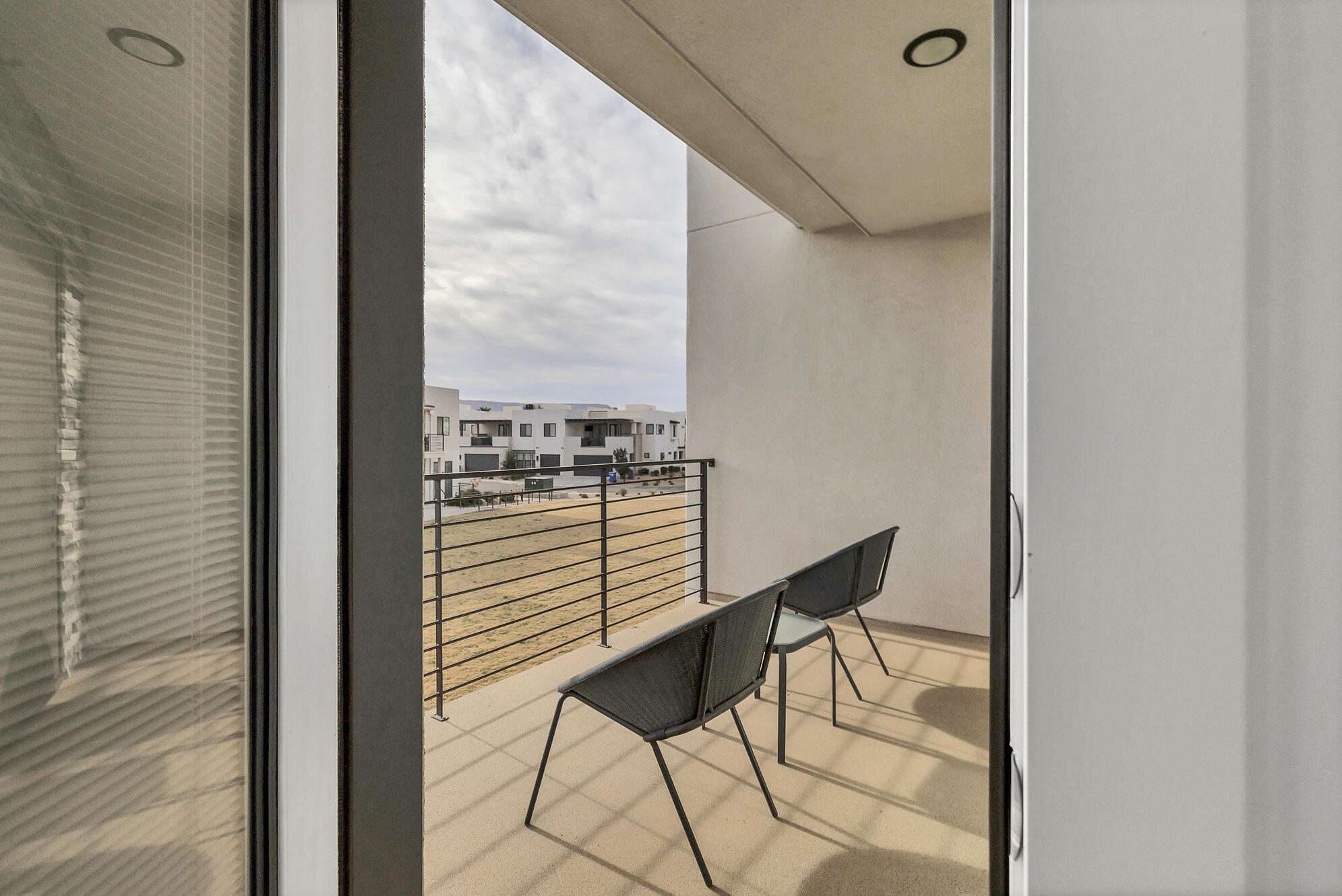 DESERT COLOR RESORT - Residential