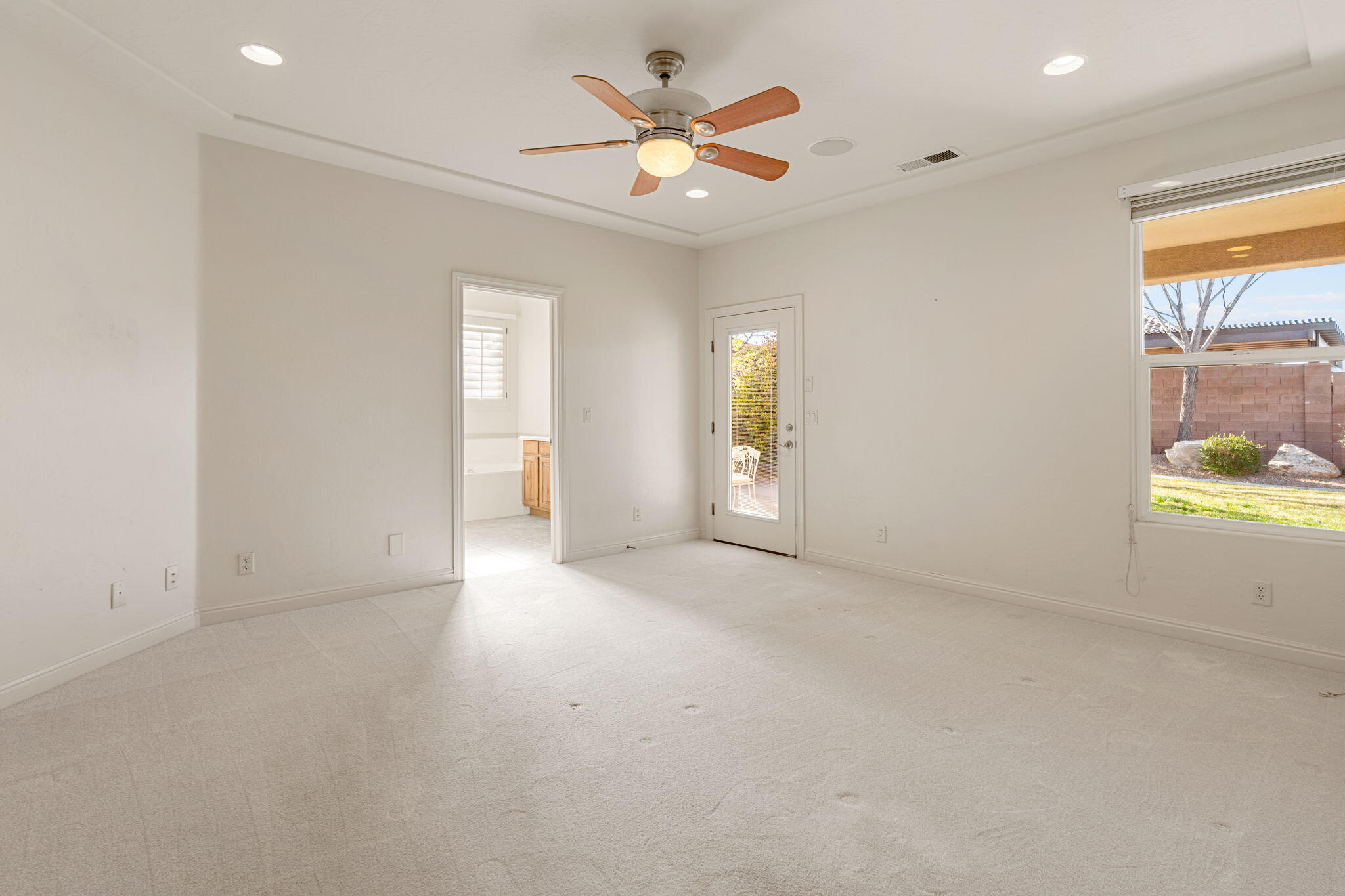 SILVER FALLS AT WASHINGTON BENCH - Residential