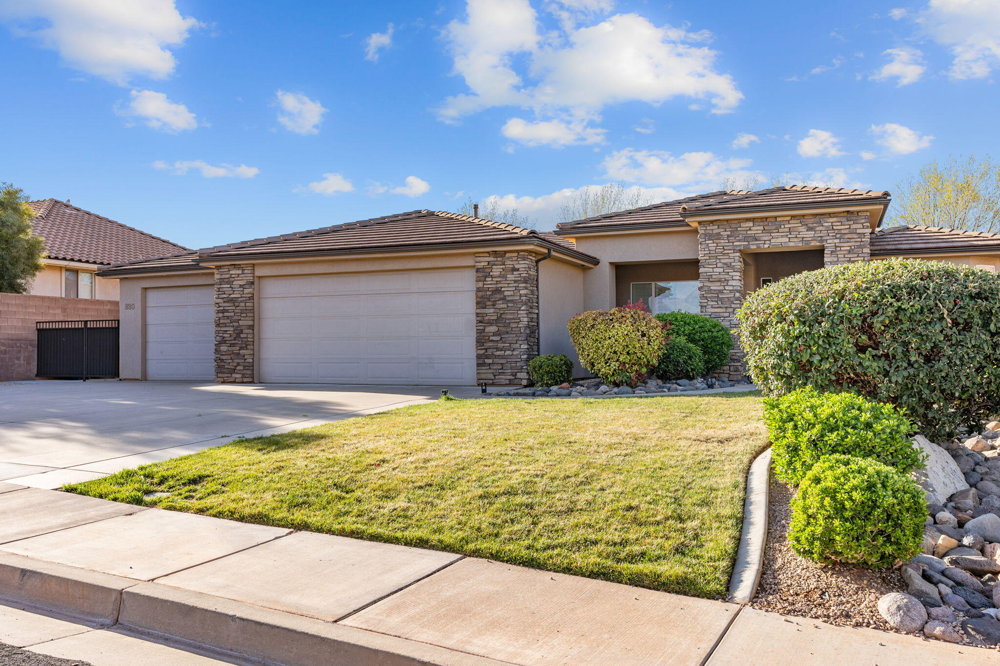 SILVER FALLS AT WASHINGTON BENCH - Residential