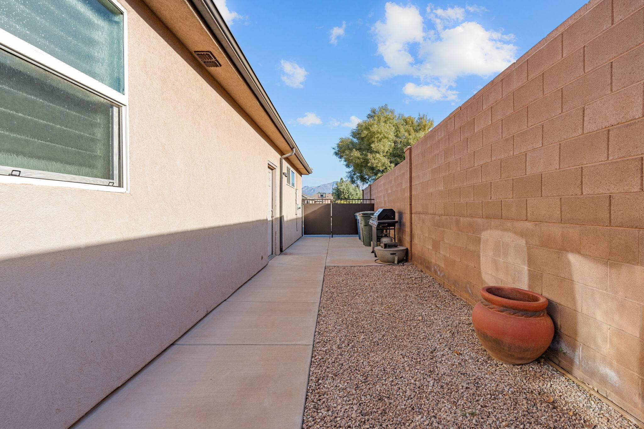 SILVER FALLS AT WASHINGTON BENCH - Residential