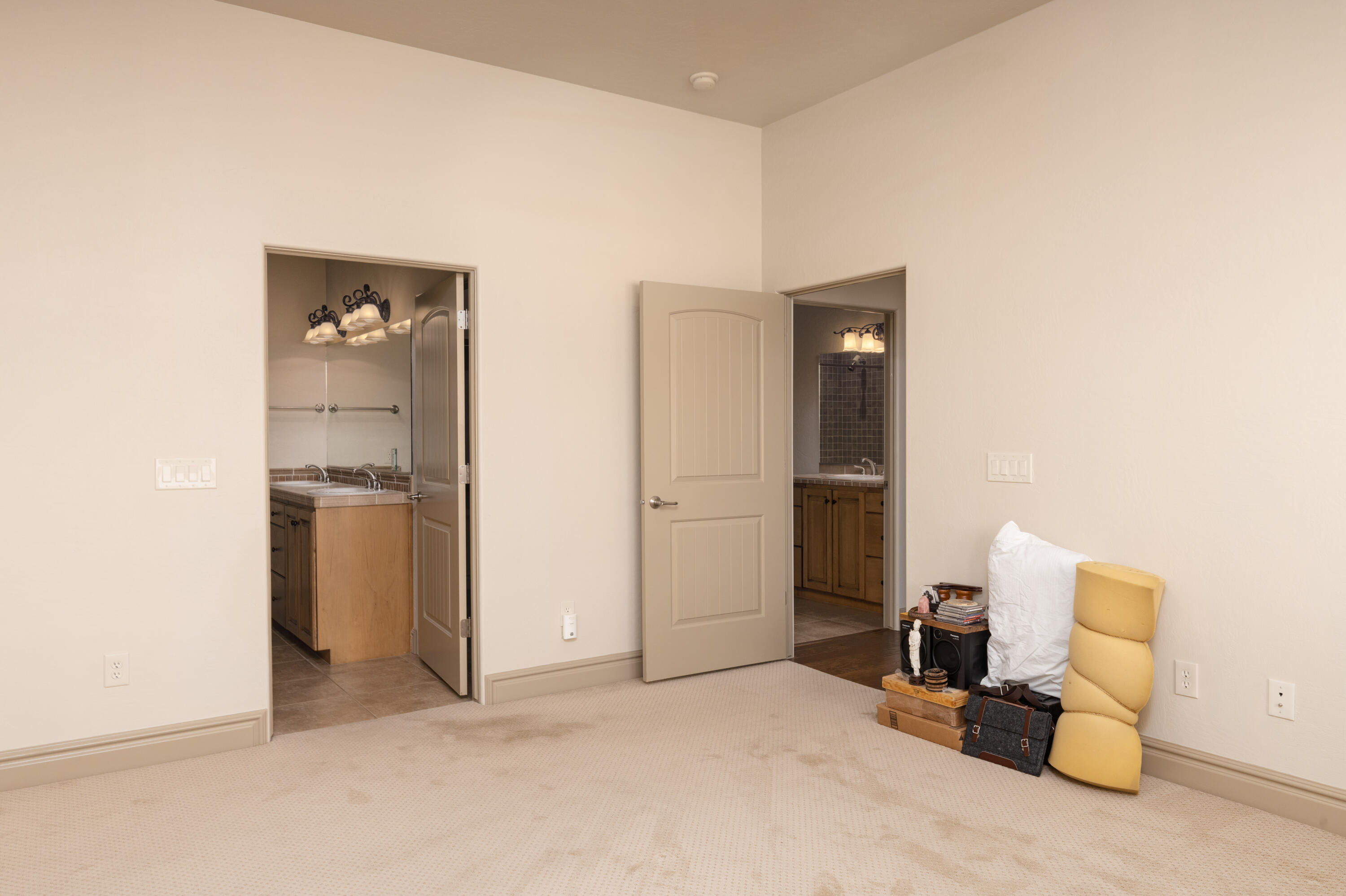 BELLA TERRAZZA AT SUNBROOK - Residential