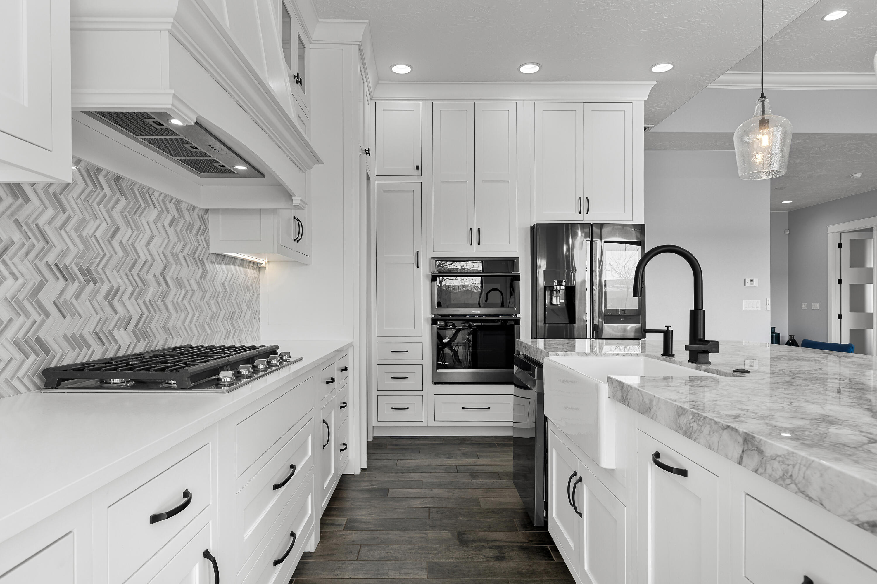 WASHINGTON VISTA - Residential