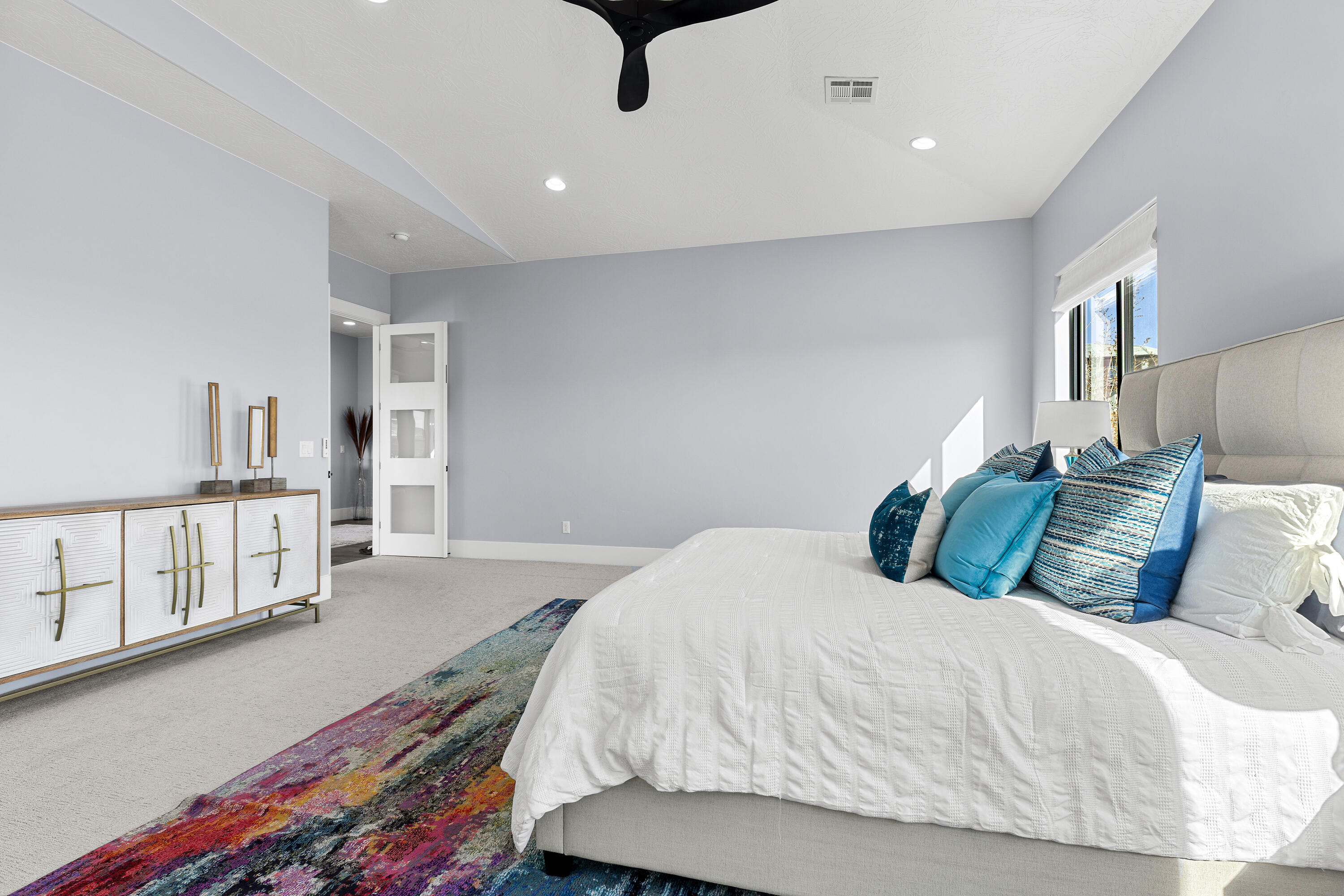 WASHINGTON VISTA - Residential