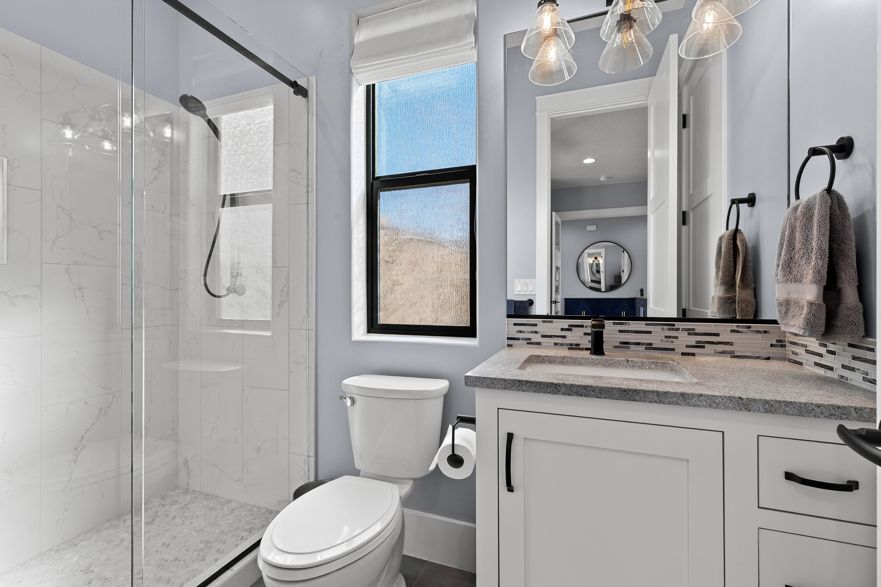 WASHINGTON VISTA - Residential