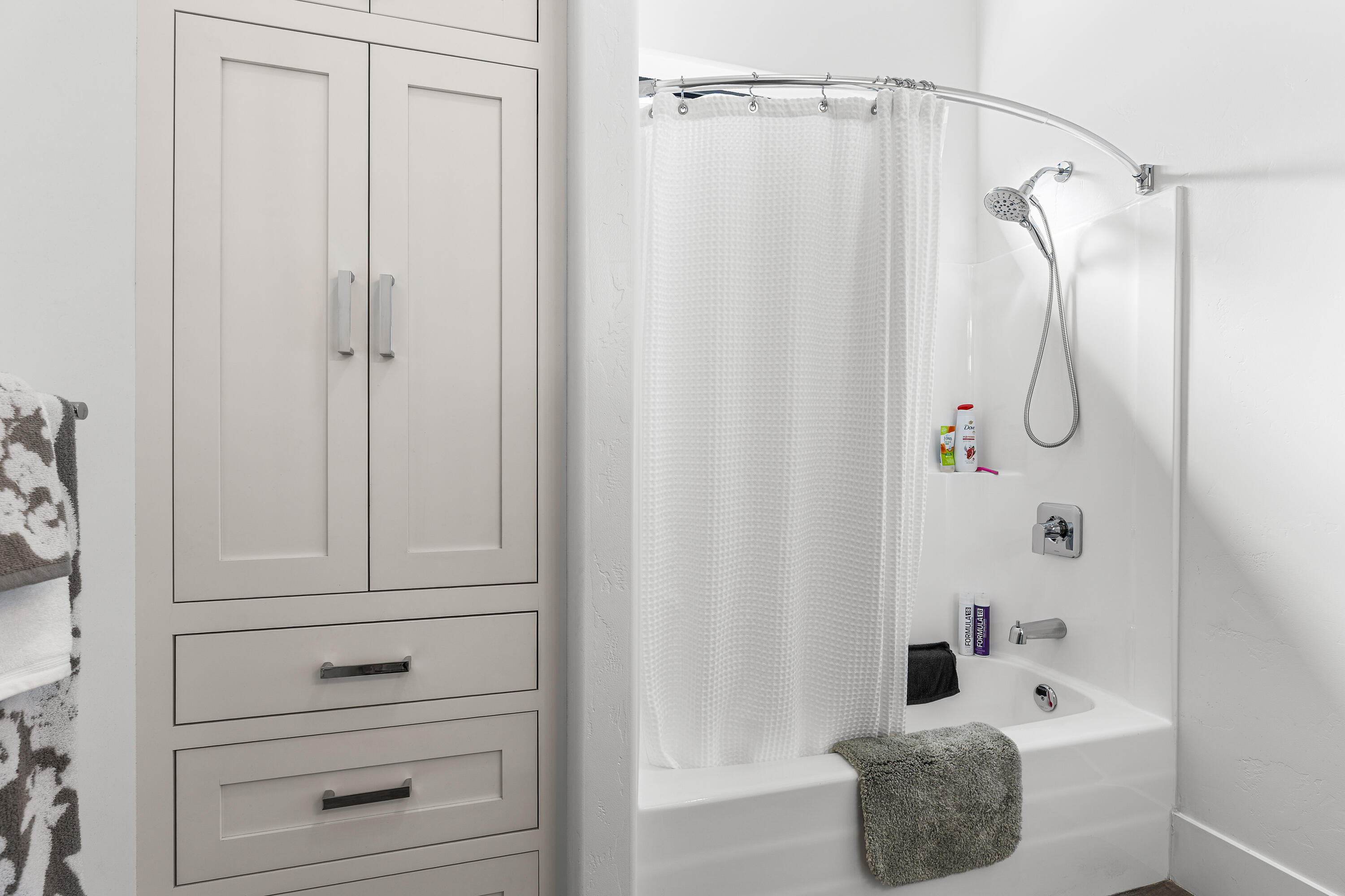 WASHINGTON VISTA - Residential