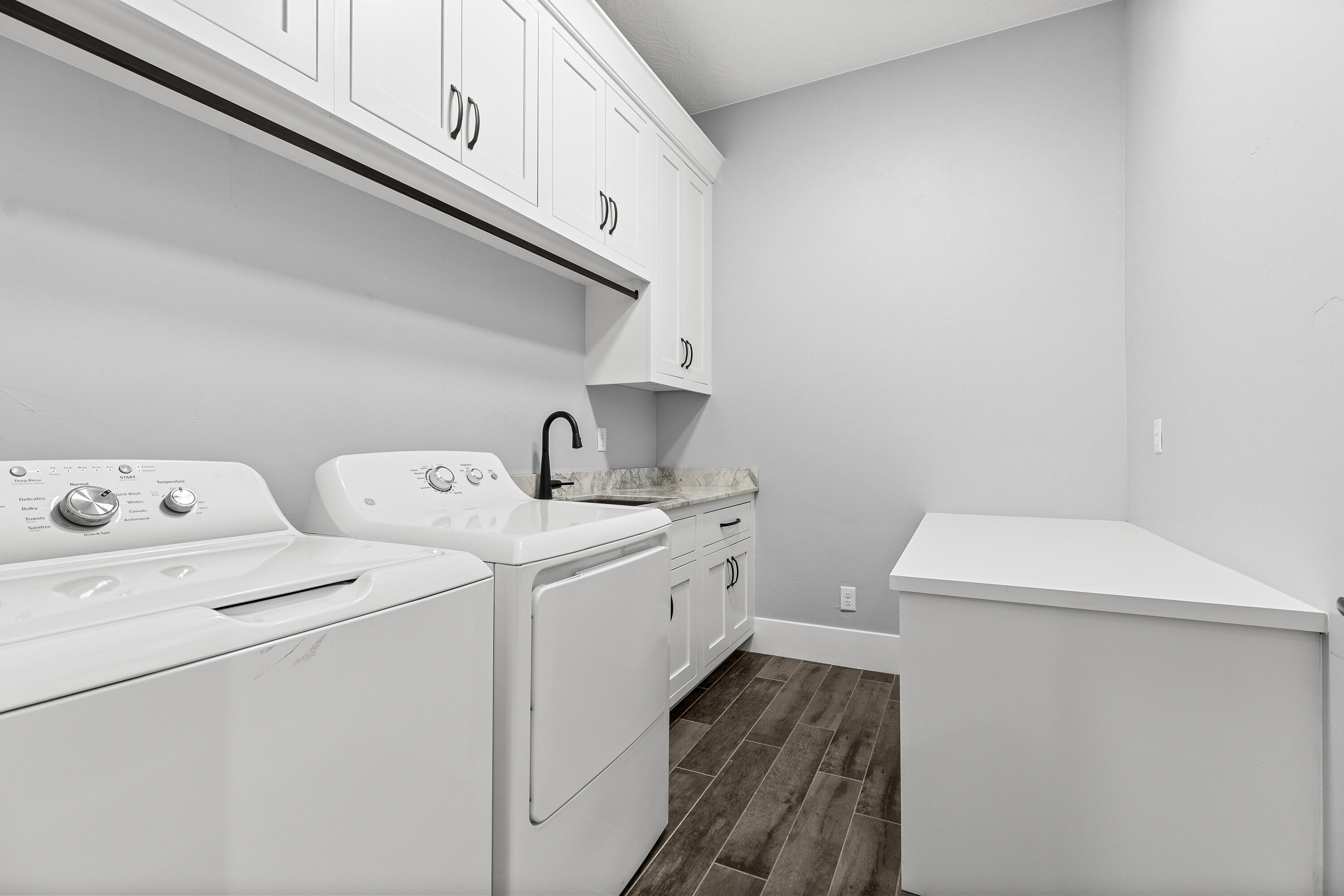 WASHINGTON VISTA - Residential