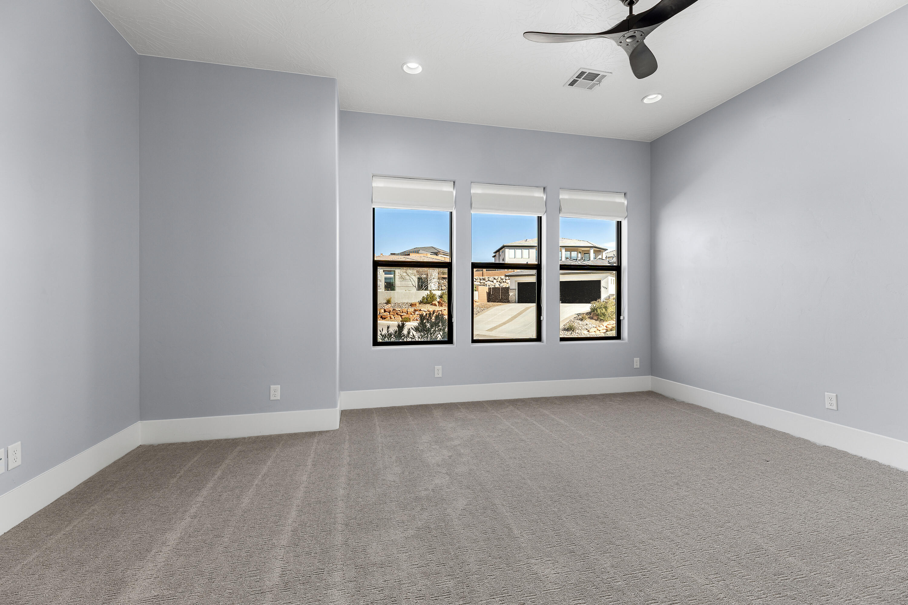 WASHINGTON VISTA - Residential