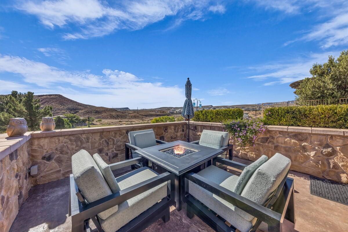 SANTA MARIA AT SUNBROOK - Residential