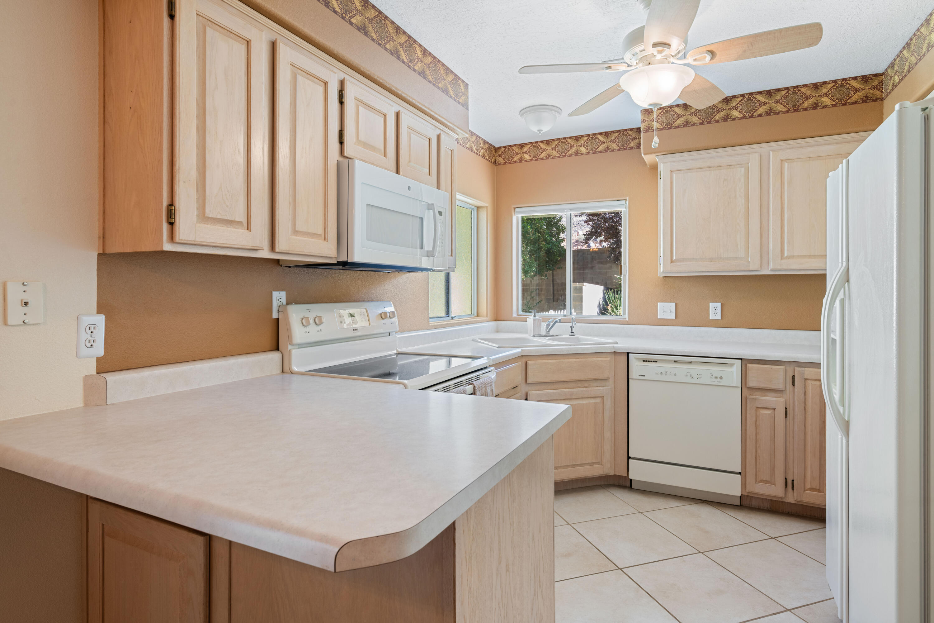 SHADOW CREEK - Residential