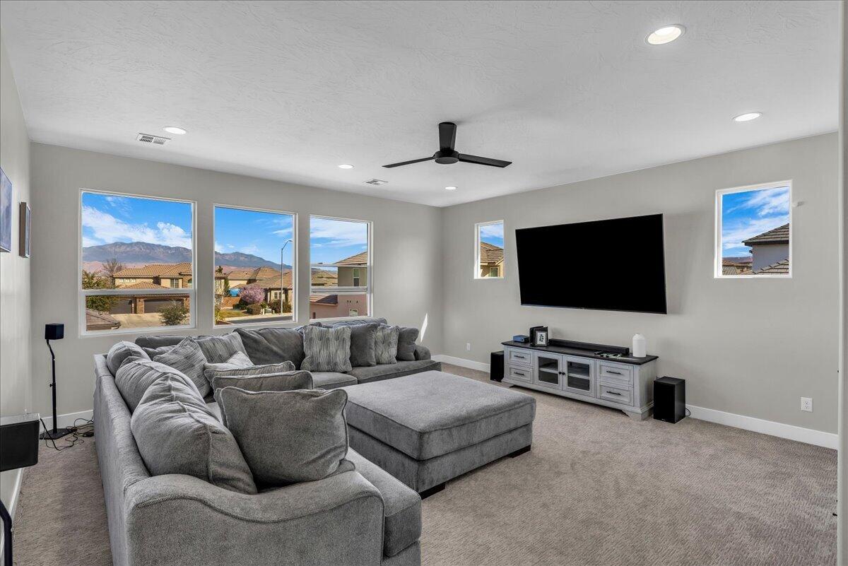 WILLOWS - Residential