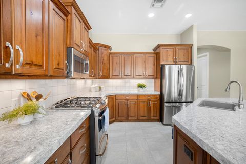 Tiny photo for 1525 W GARNET RIDGE DR, Saint George, UT 84790 (MLS # 26-270388)