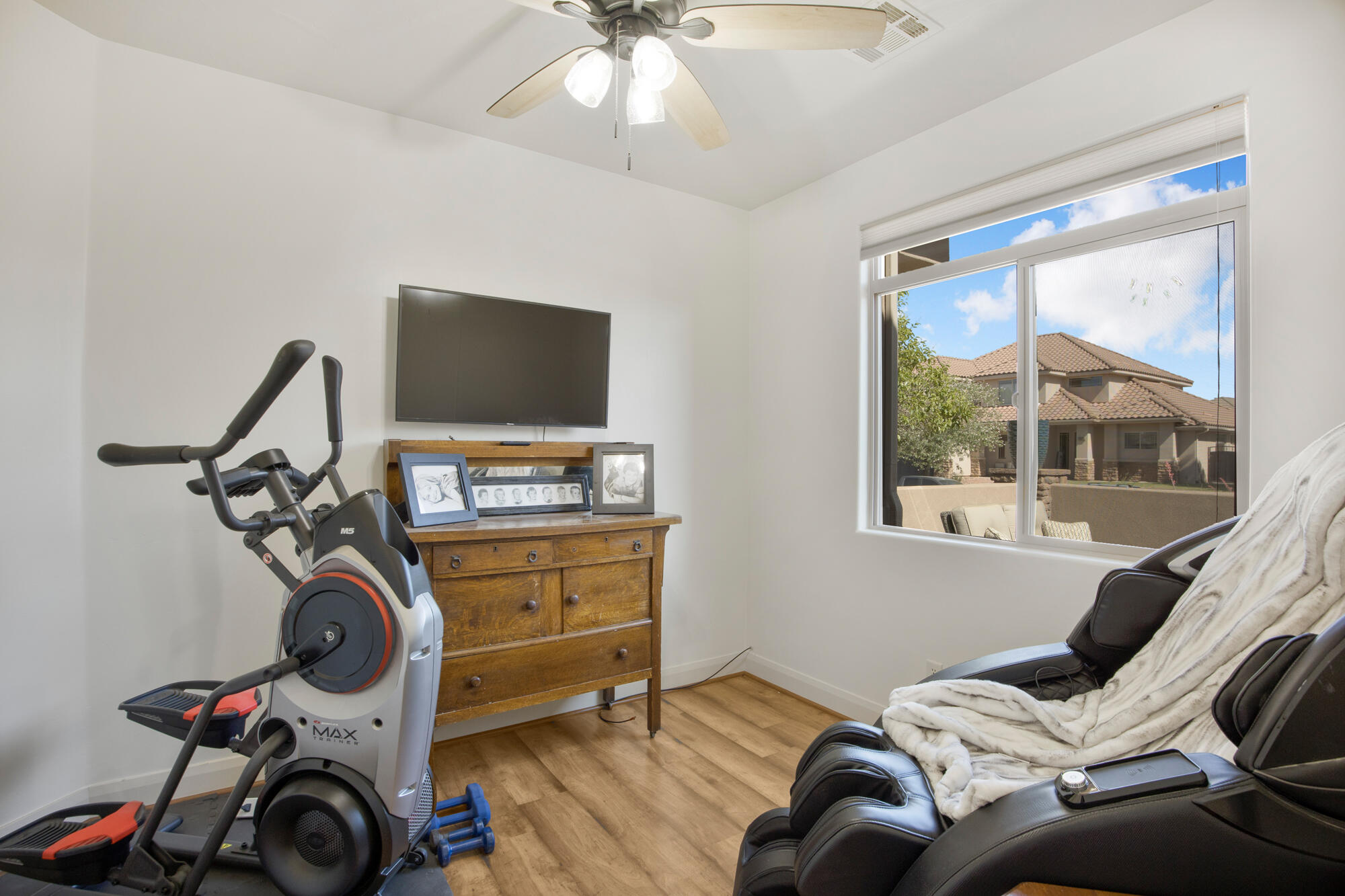 HIGH CHAPARRAL AT THE WASHINGTON BENCH - Residential