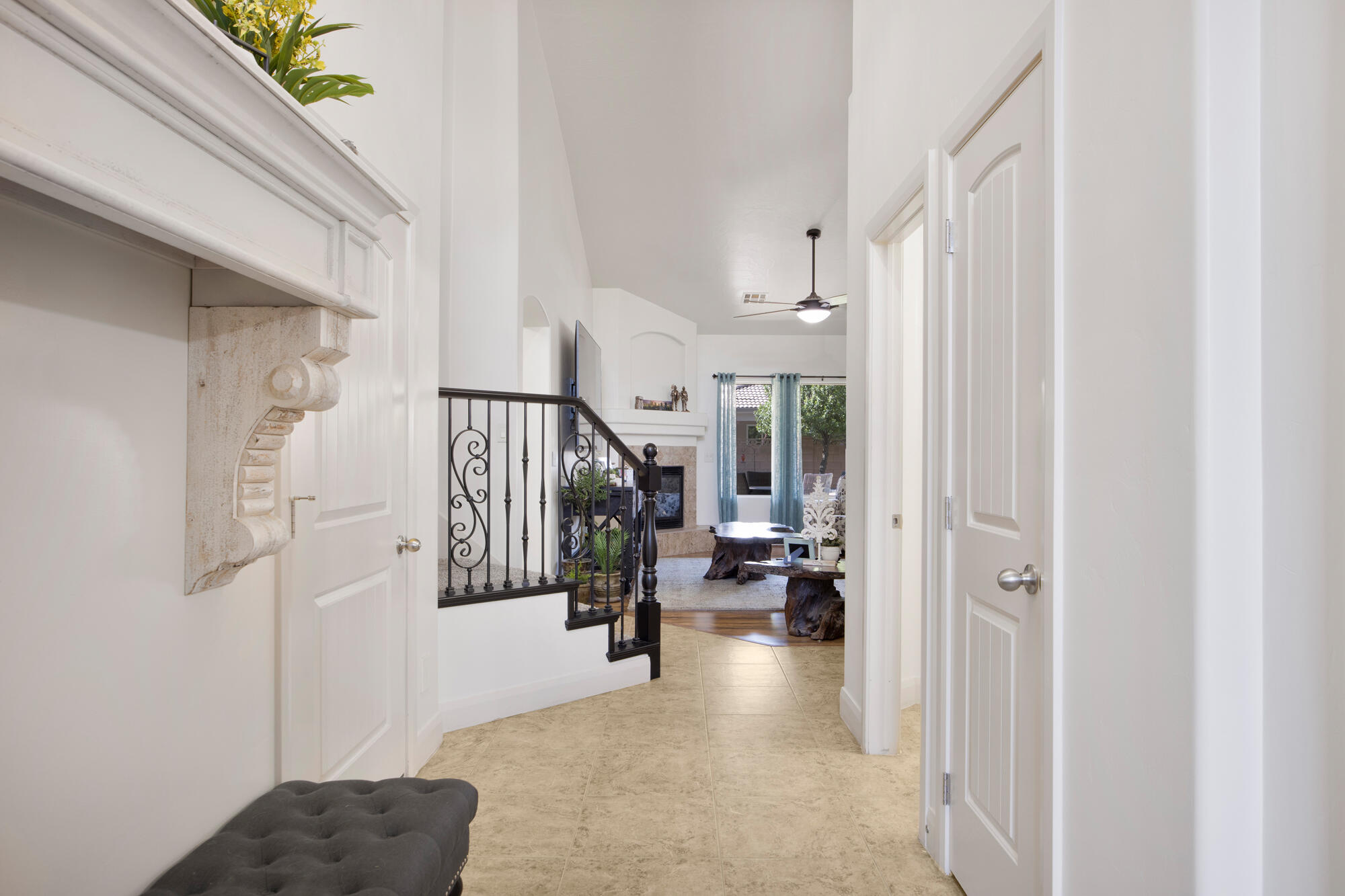 HIGH CHAPARRAL AT THE WASHINGTON BENCH - Residential