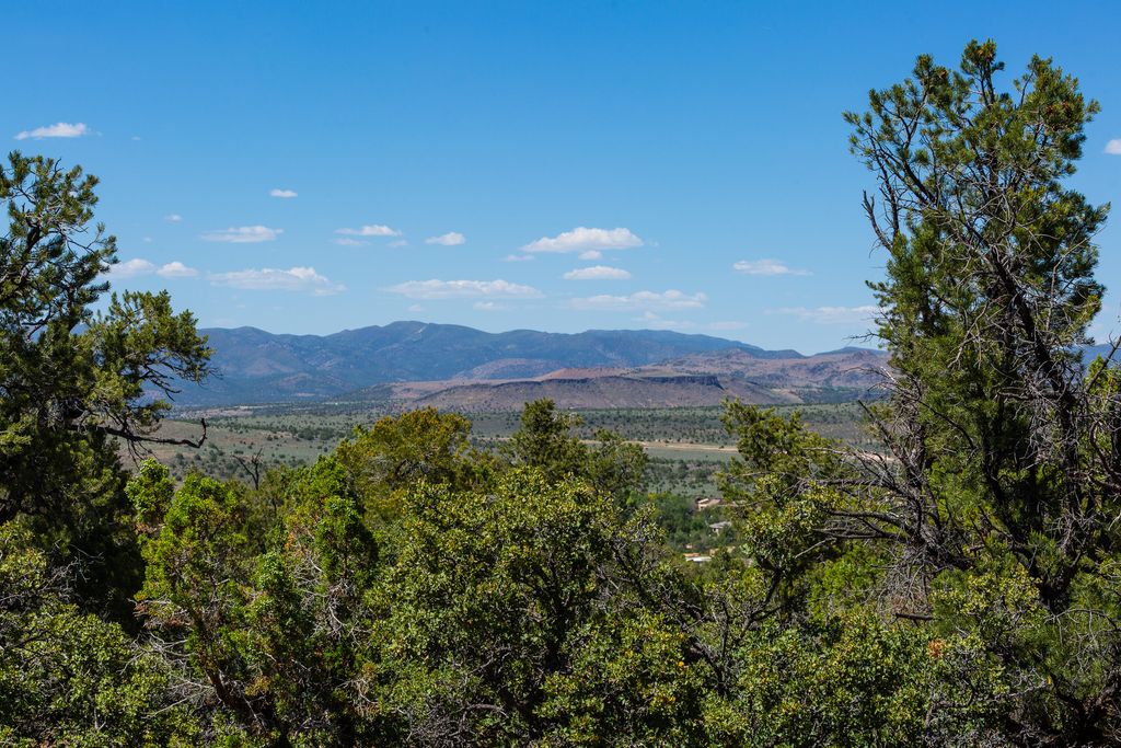 Photo of TBD N Pinion Hills DR, Dammeron Valley, UT 84783 (MLS # 26-272459)