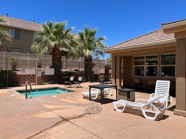 BLUFF VIEW TOWNHOMES - Residential