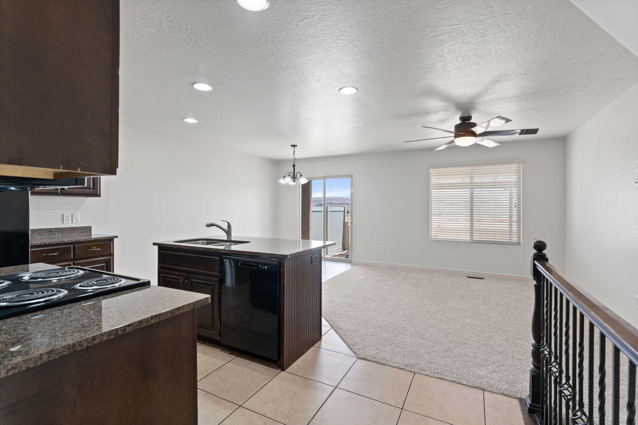 BLUFF VIEW TOWNHOMES - Residential