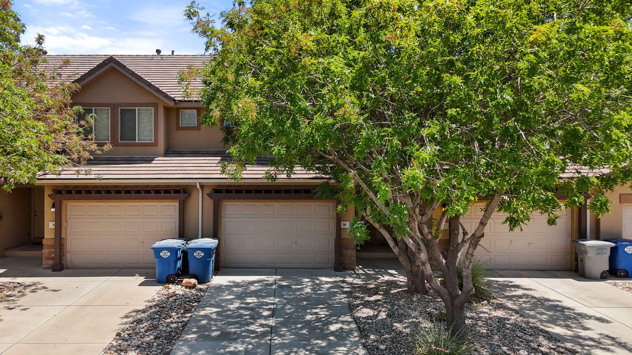 BLUFF VIEW TOWNHOMES - Residential