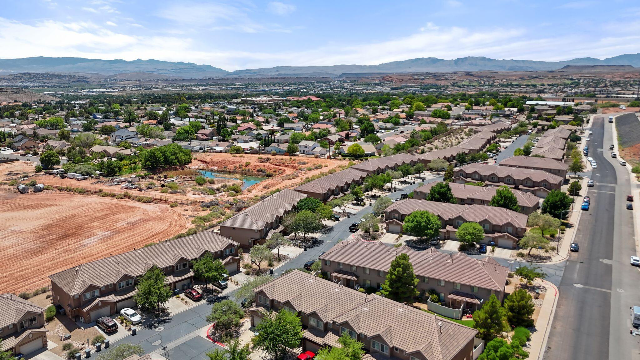 BLUFF VIEW TOWNHOMES - Residential