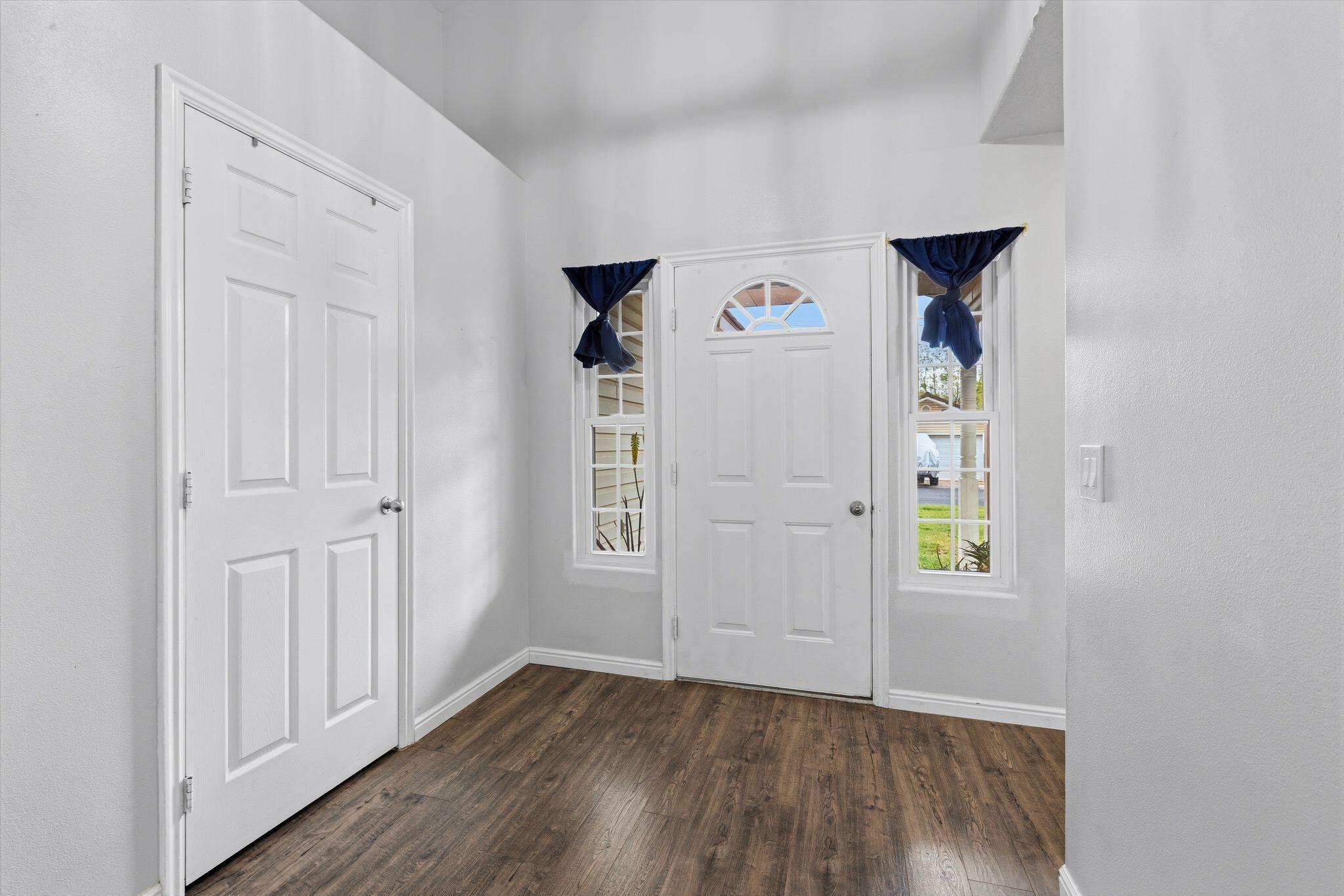 STONE POINT PATIO HOMES - Residential