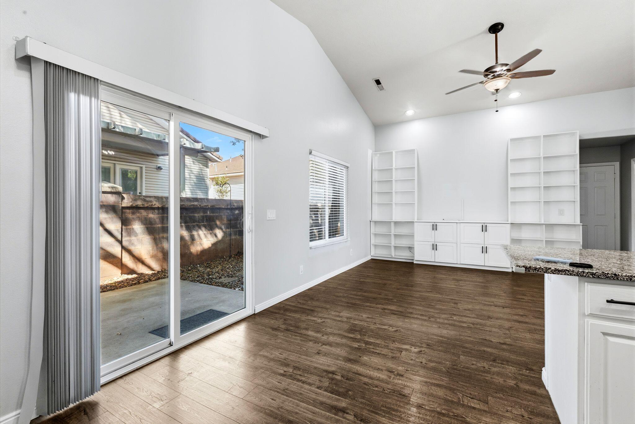 STONE POINT PATIO HOMES - Residential