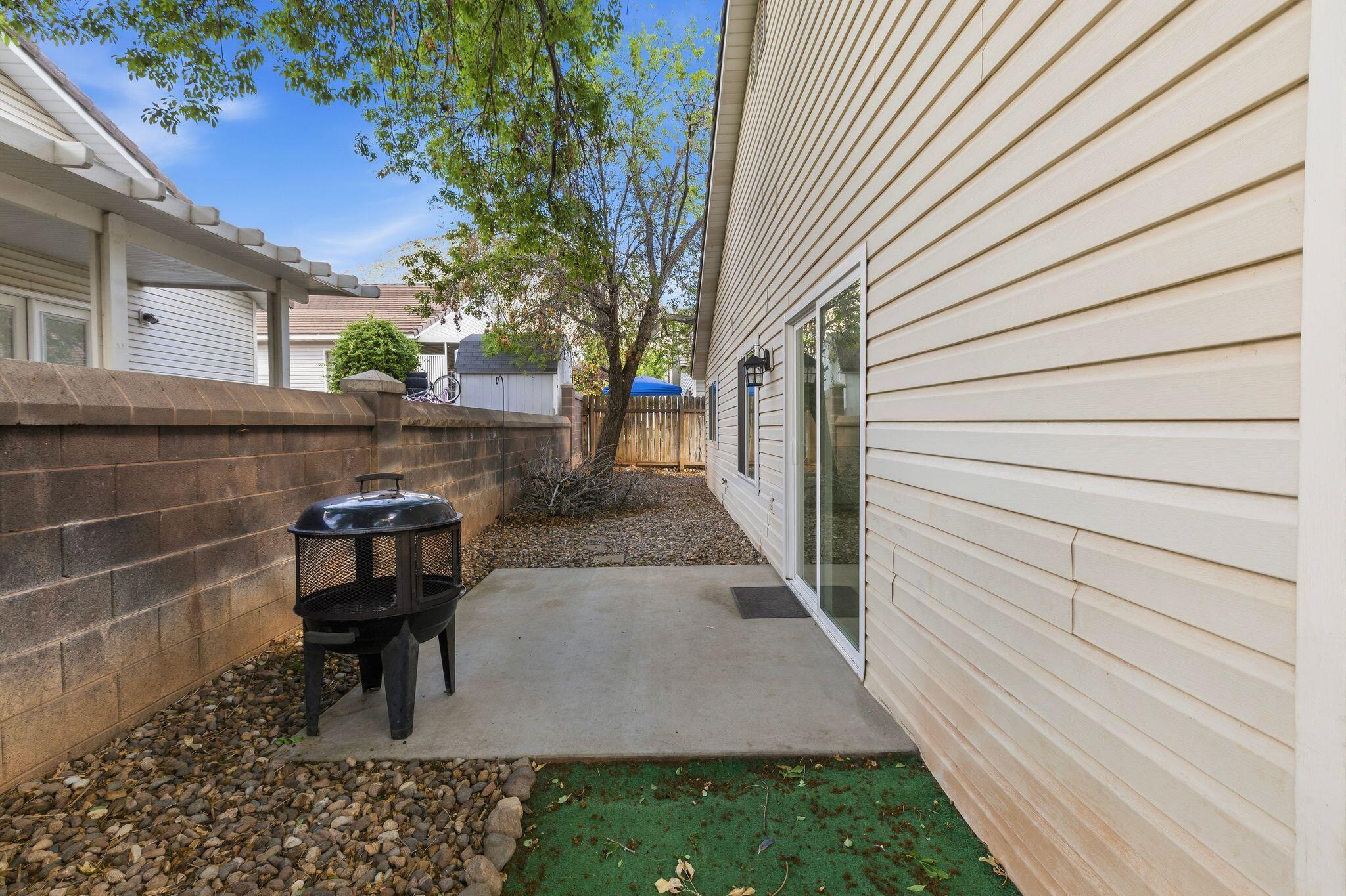 STONE POINT PATIO HOMES - Residential