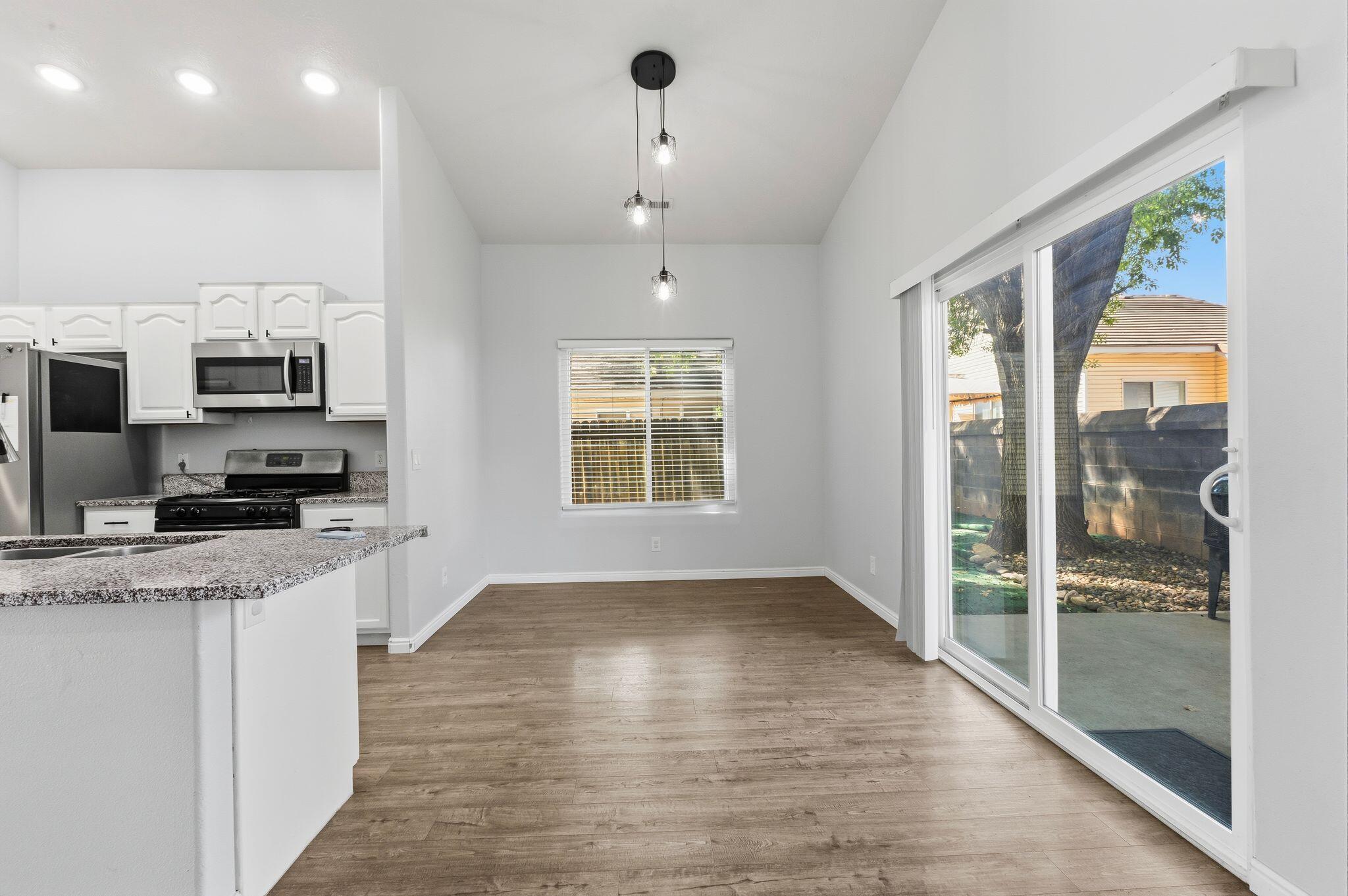 STONE POINT PATIO HOMES - Residential