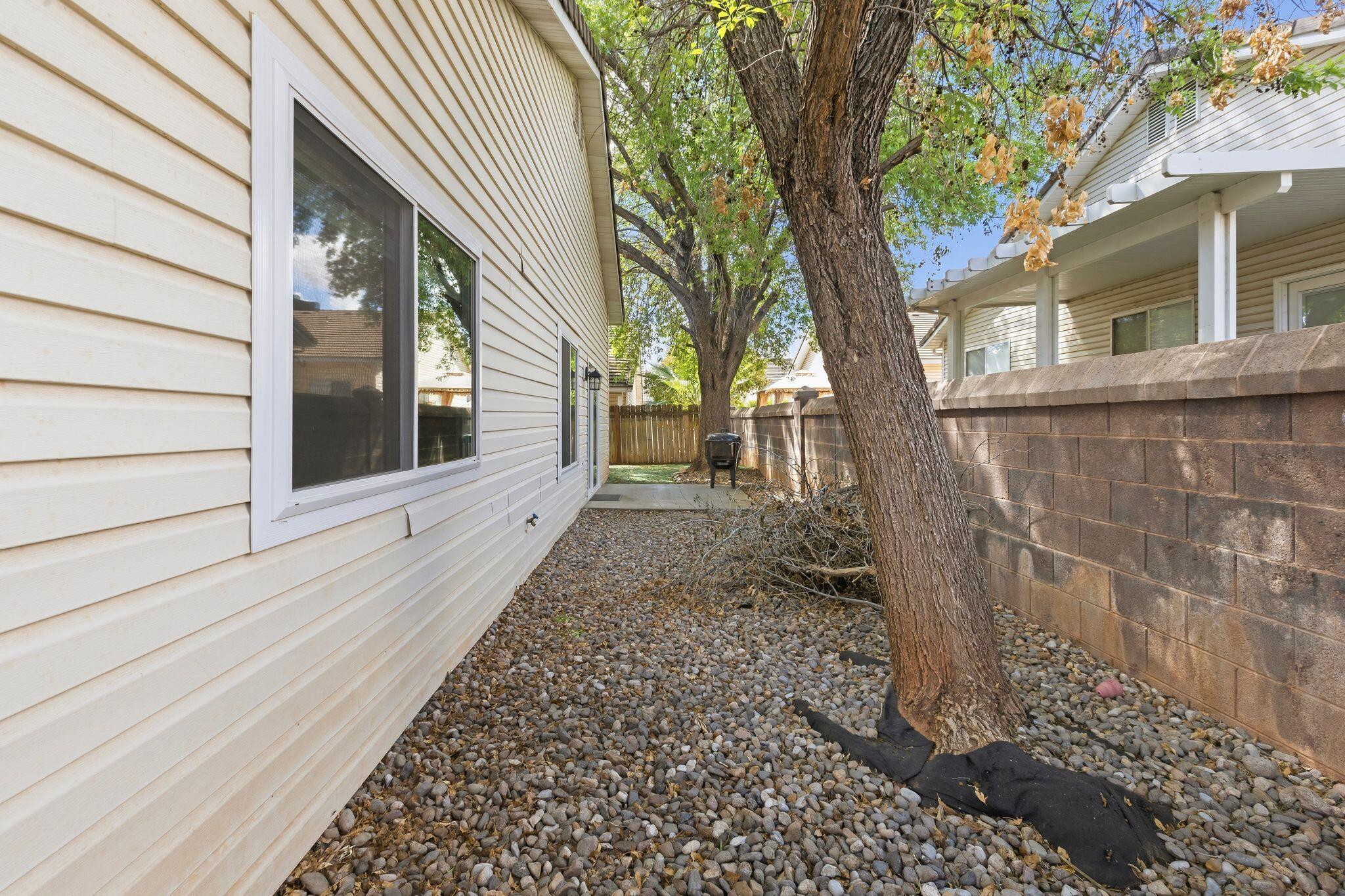 STONE POINT PATIO HOMES - Residential