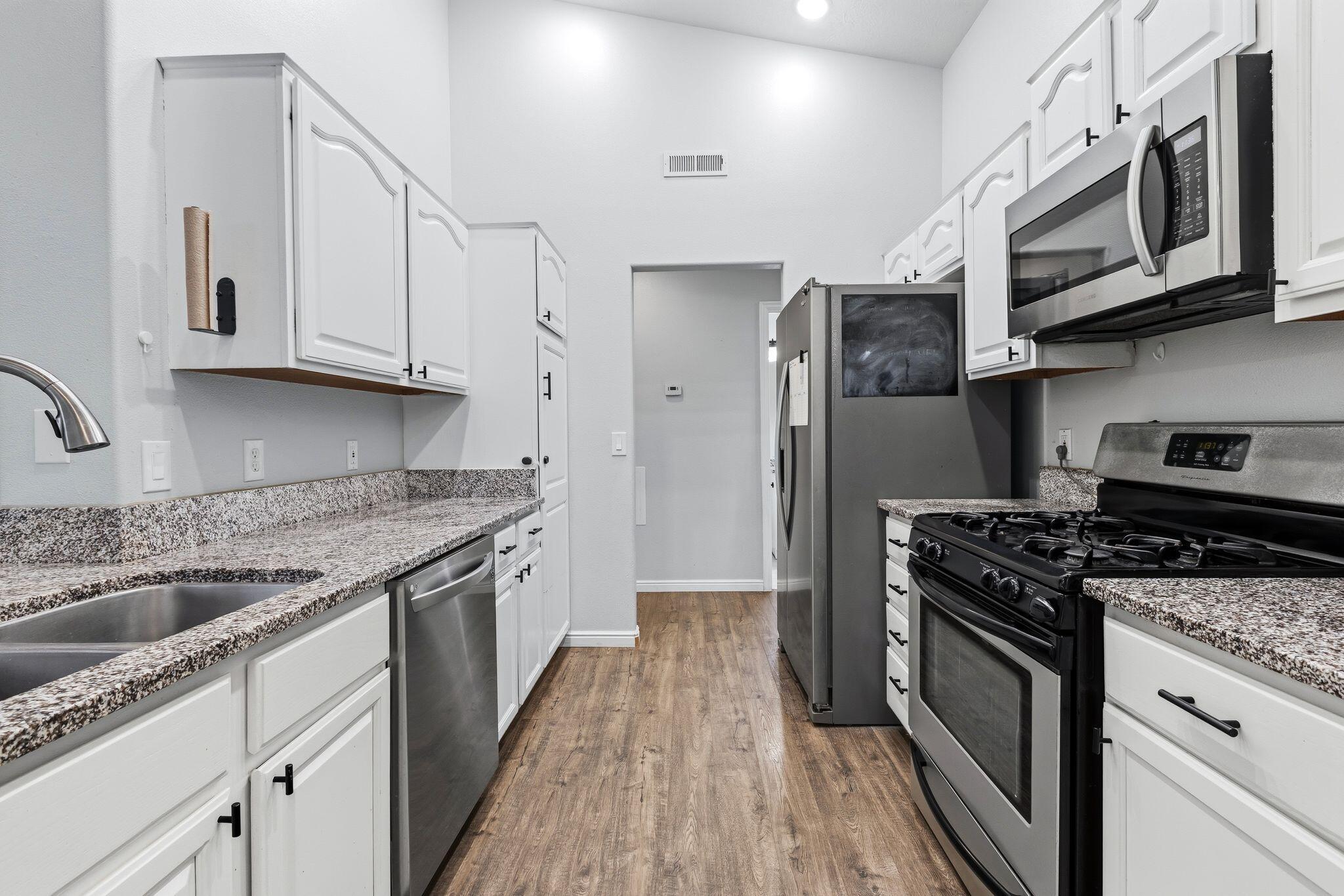 STONE POINT PATIO HOMES - Residential