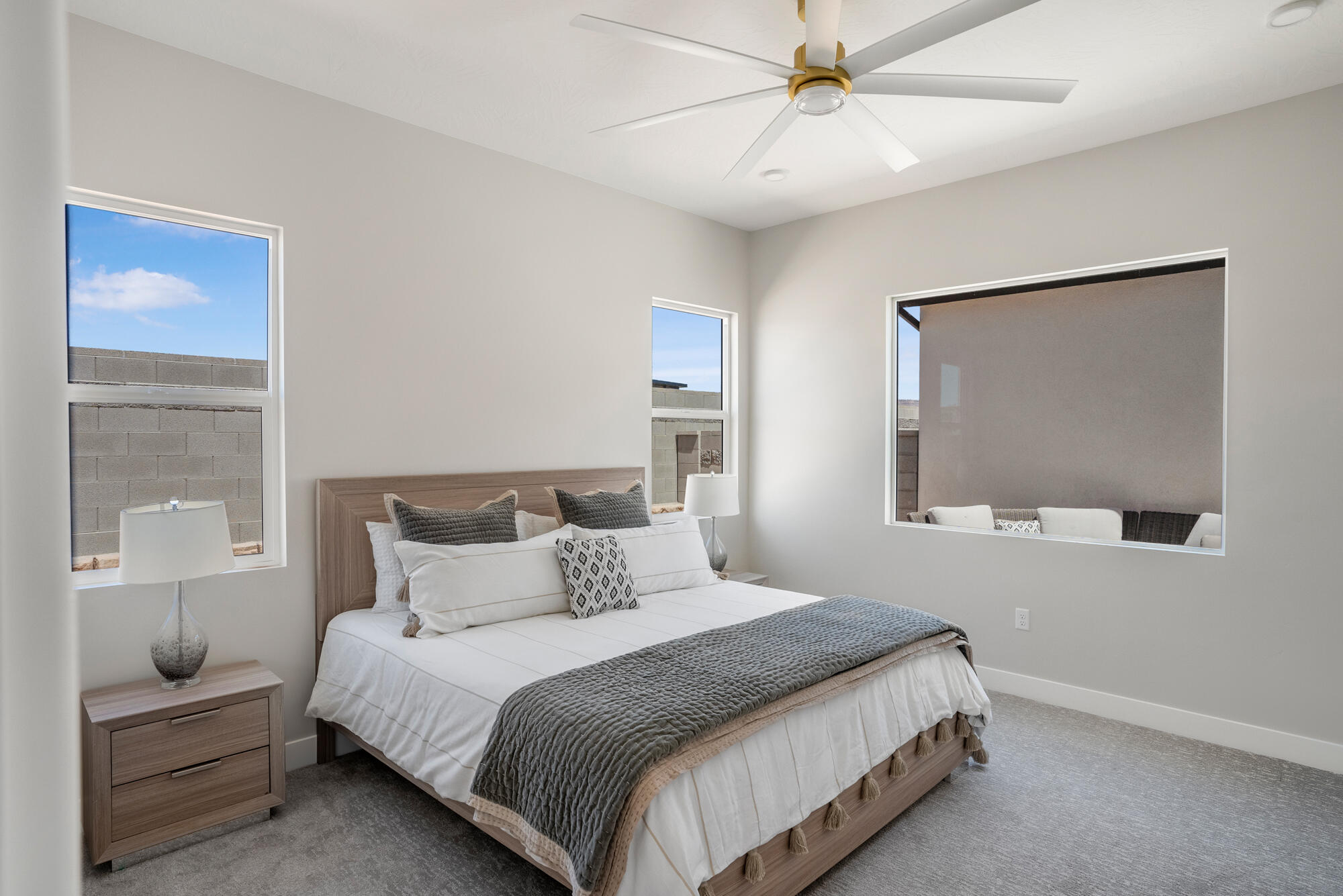 EAGLE POINTE - Residential
