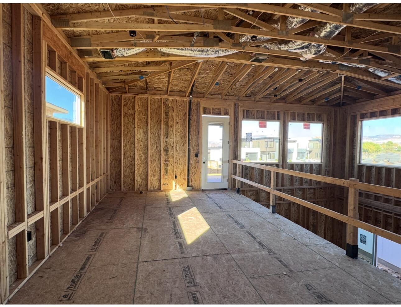 EAGLE POINTE - Residential