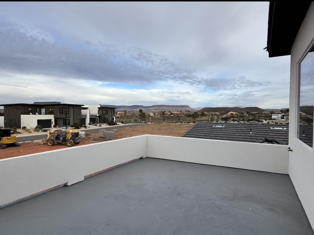 EAGLE POINTE - Residential