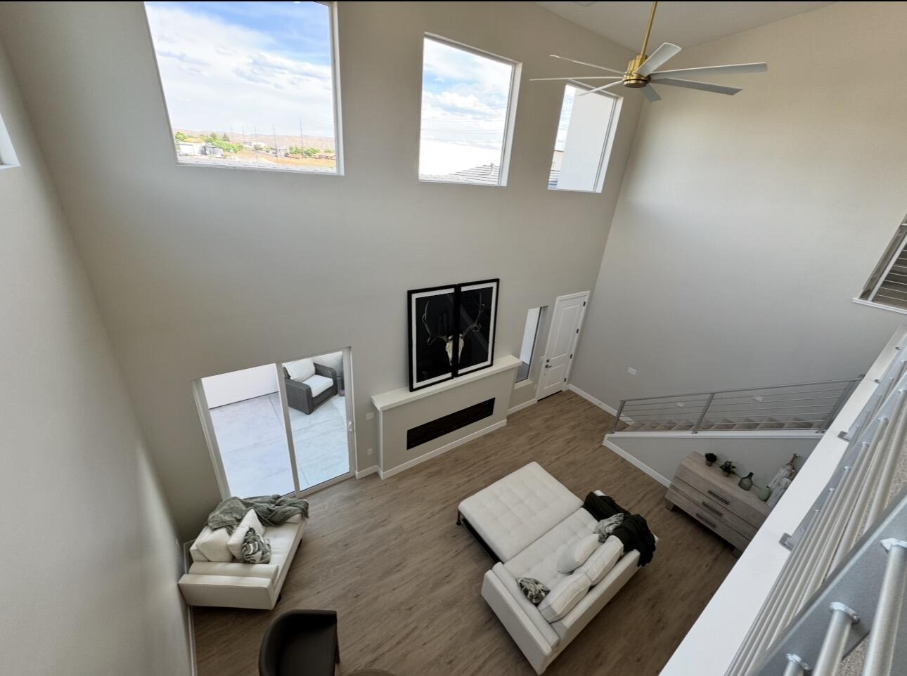 EAGLE POINTE - Residential