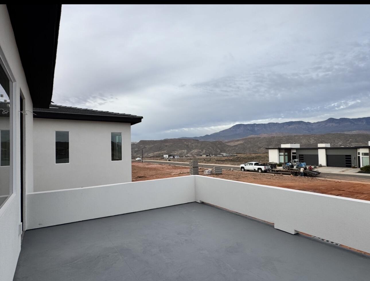 EAGLE POINTE - Residential