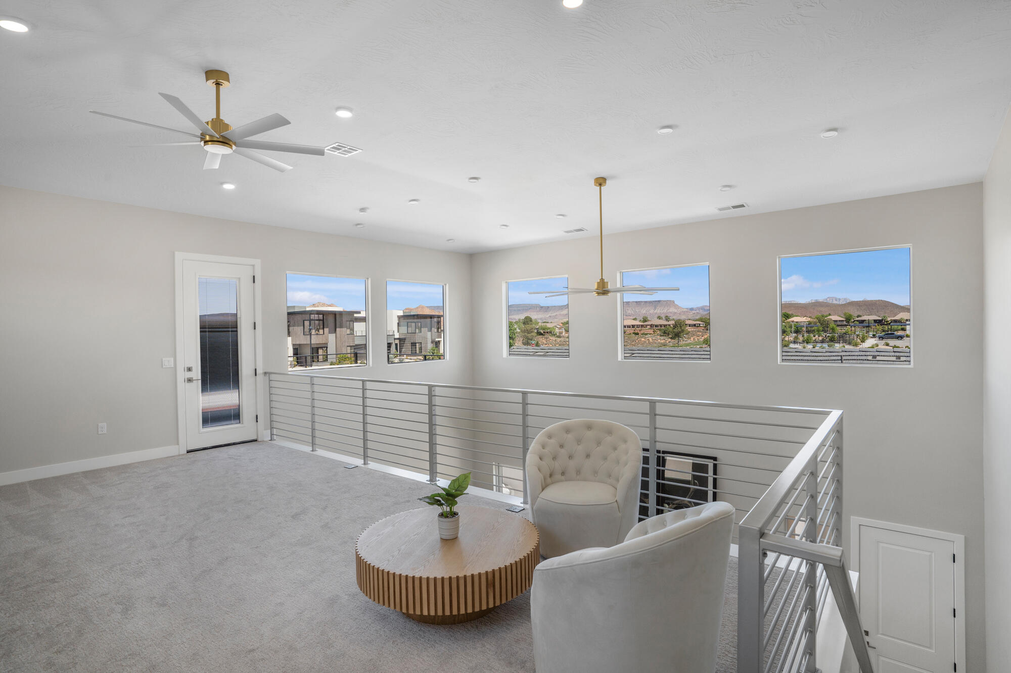 EAGLE POINTE - Residential