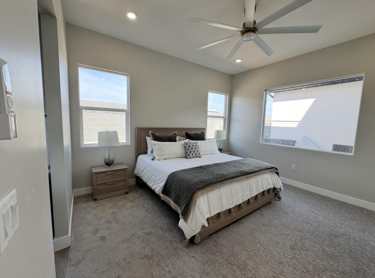 EAGLE POINTE - Residential