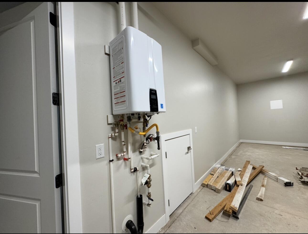 EAGLE POINTE - Residential