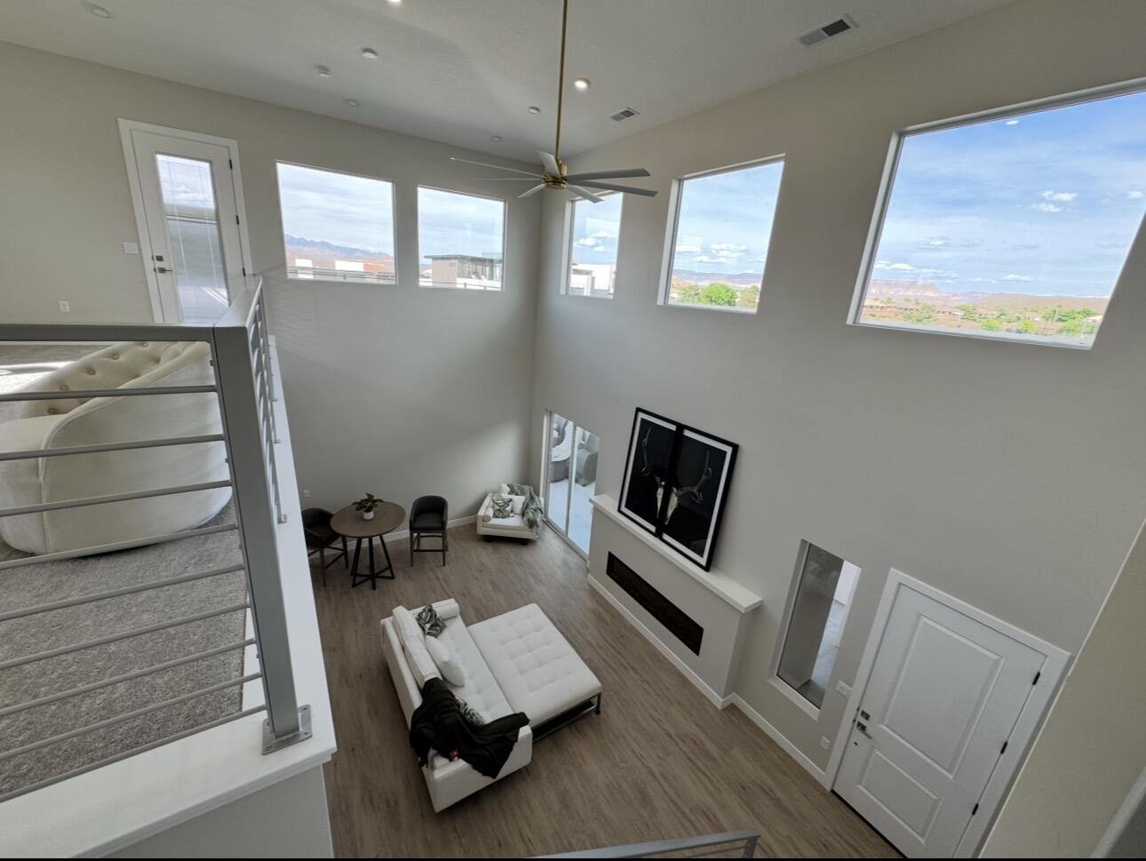 EAGLE POINTE - Residential