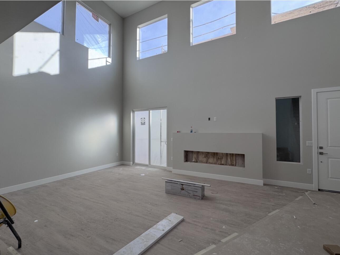 EAGLE POINTE - Residential